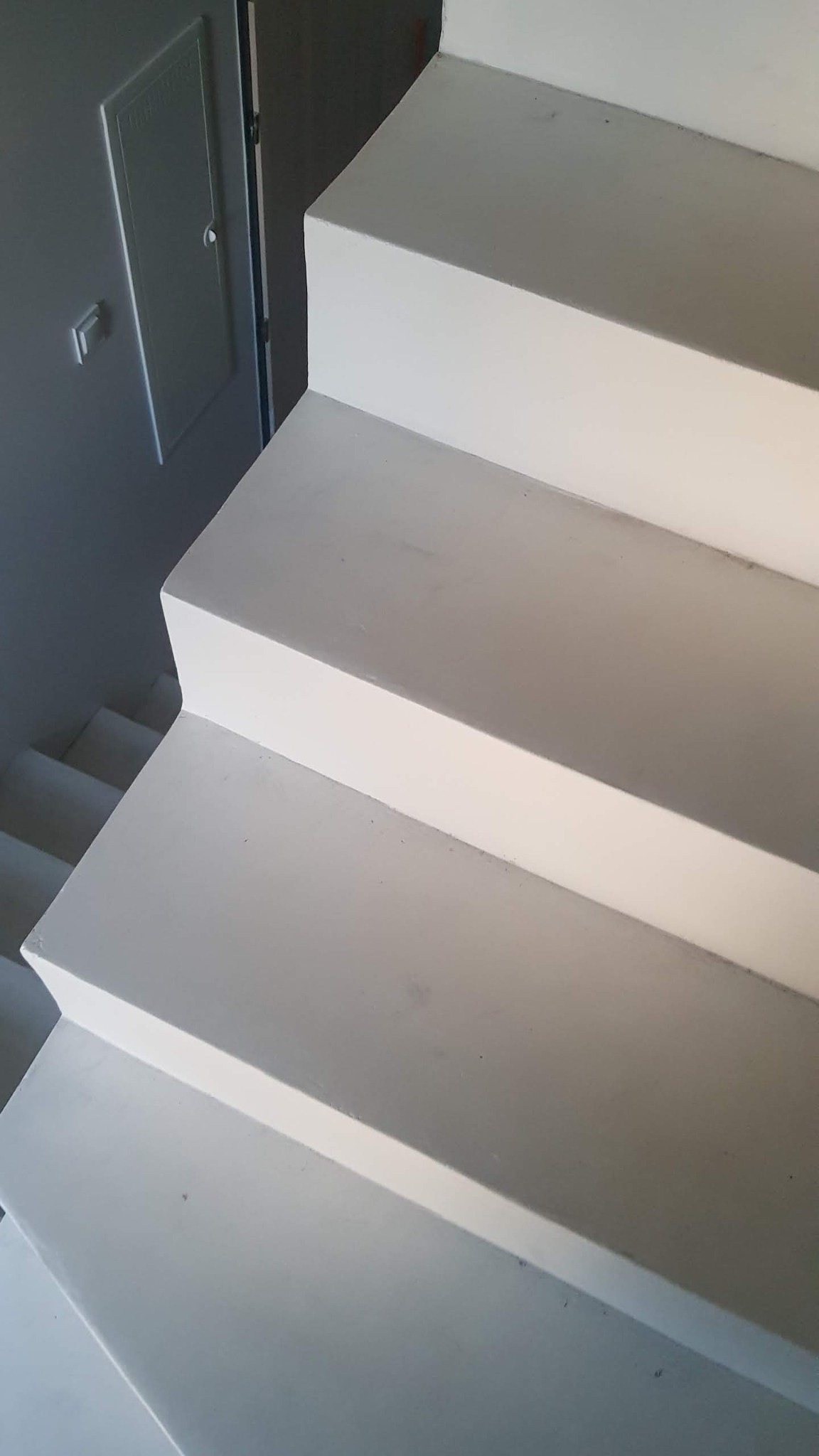 Mikrocement zamiast płytek...