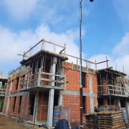 AMH BUD SP. Z O.O. - Rybnik śródmieście. Budynek wielorodzinny. Murowanie ścian z pustaków ceramicznych