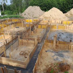 AMH BUD SP. Z O.O. - Rybnik Niedobczyce. Dom jednorodzinny. Wykonane ławy fundamentowe