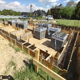 AMH BUD SP. Z O.O. - Rybnik Niedobczyce. Dom jednorodzinny - ławy fundamentowe