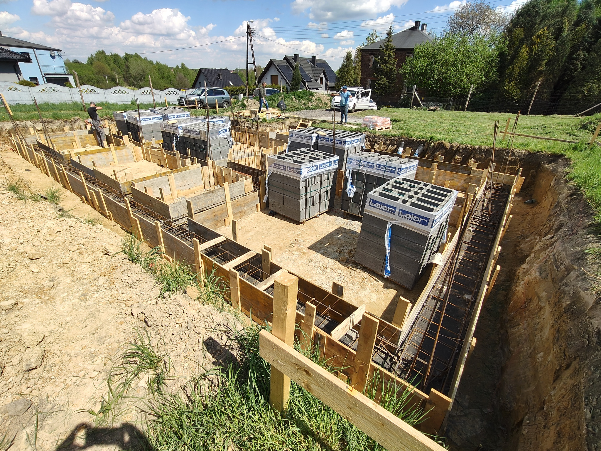 Rybnik Niedobczyce. Dom jednorodzinny - ławy fundamentowe
