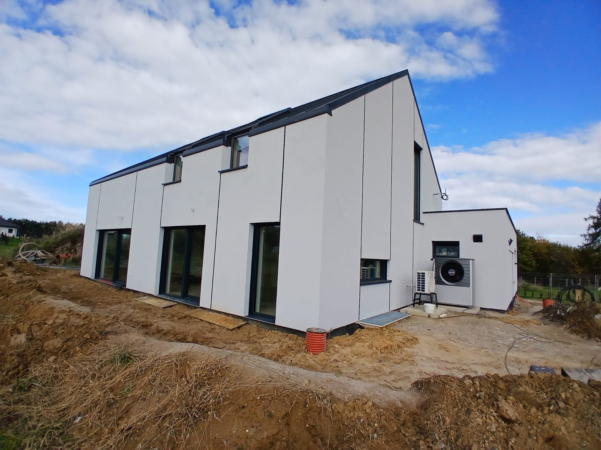 Wykonanie ocieplenia elewacji wraz z tynkowaniem w Rydułtowach