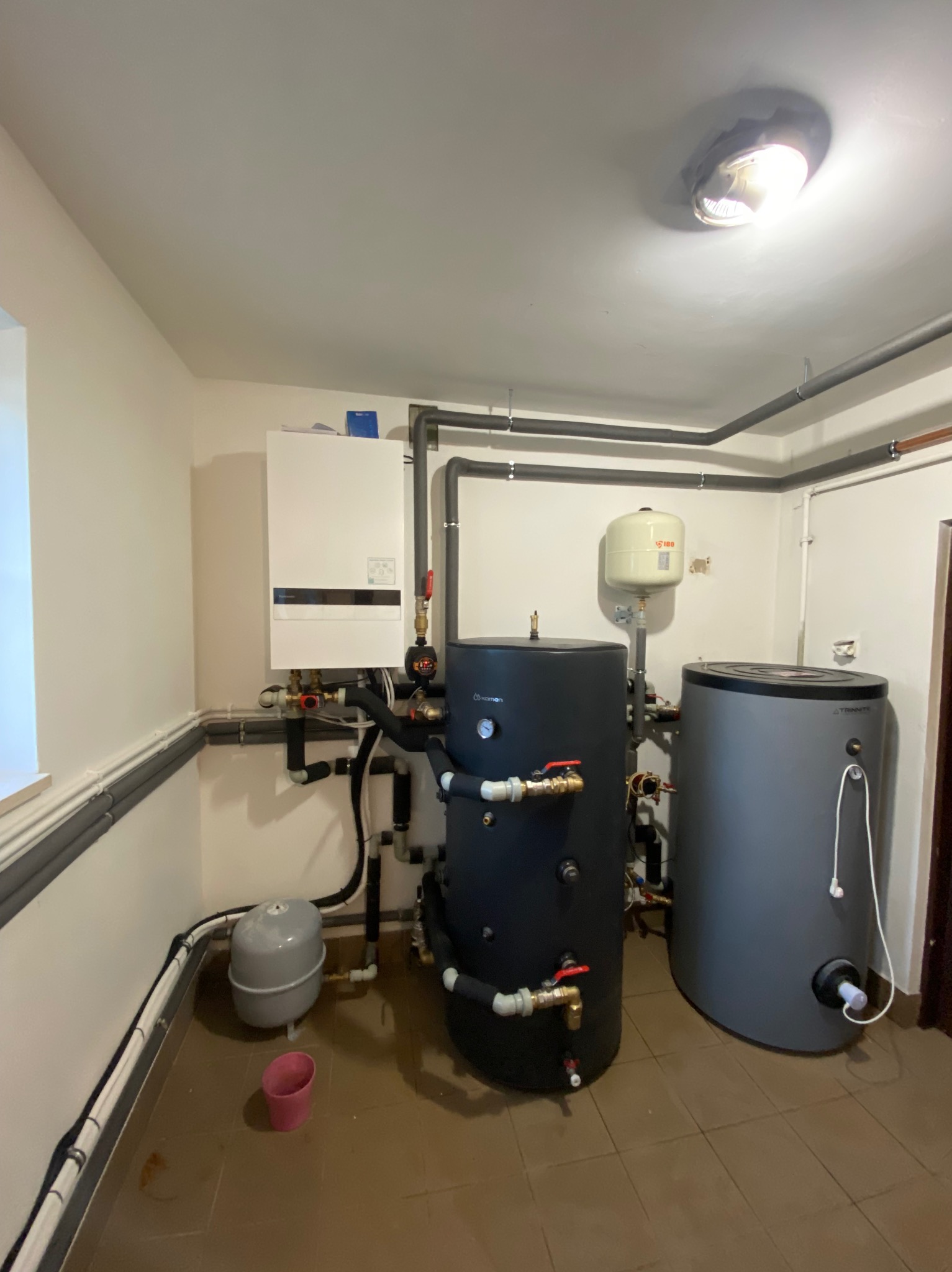 Maszynownia domu jednorodzinnego 400m2 Panasonic TCap 16kw