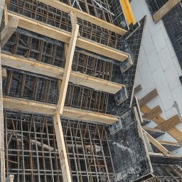 Valerii Halevskyi - Wylewka Betonowa Rokietnica