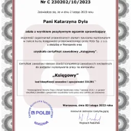 Certyfikat zawodowy potwierdzający ukończenie kursu i zdanie egzaminu z zakresu księgowości przez Panią Katarzynę Dyłę, wydany przez Polbi Sp. z o.o. w Warszawie, dnia 03 lutego 2023 roku.