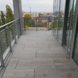 Hydro z PMMA + thermo PIR + drenaż + płyty na dystansach - taras