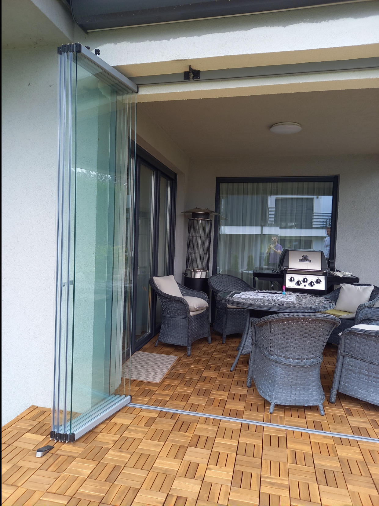 przeszklenie tarasu bezprogowe. Chyby (Poznań)