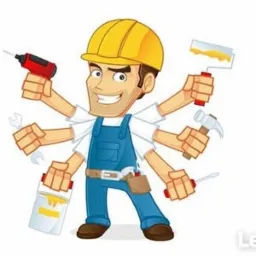 Karykaturalny hydraulik z wieloma rękami, trzymający narzędzia: wiertarkę, klucz francuski, puszkę z farbą, wałek malarski, młotek i śrubokręt, ubrany w żółty kask i niebieski kombinezon.