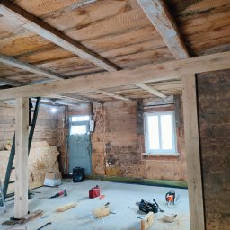 Sebastian Piskorski - Wymiana podciągu i słupów w domu z bala