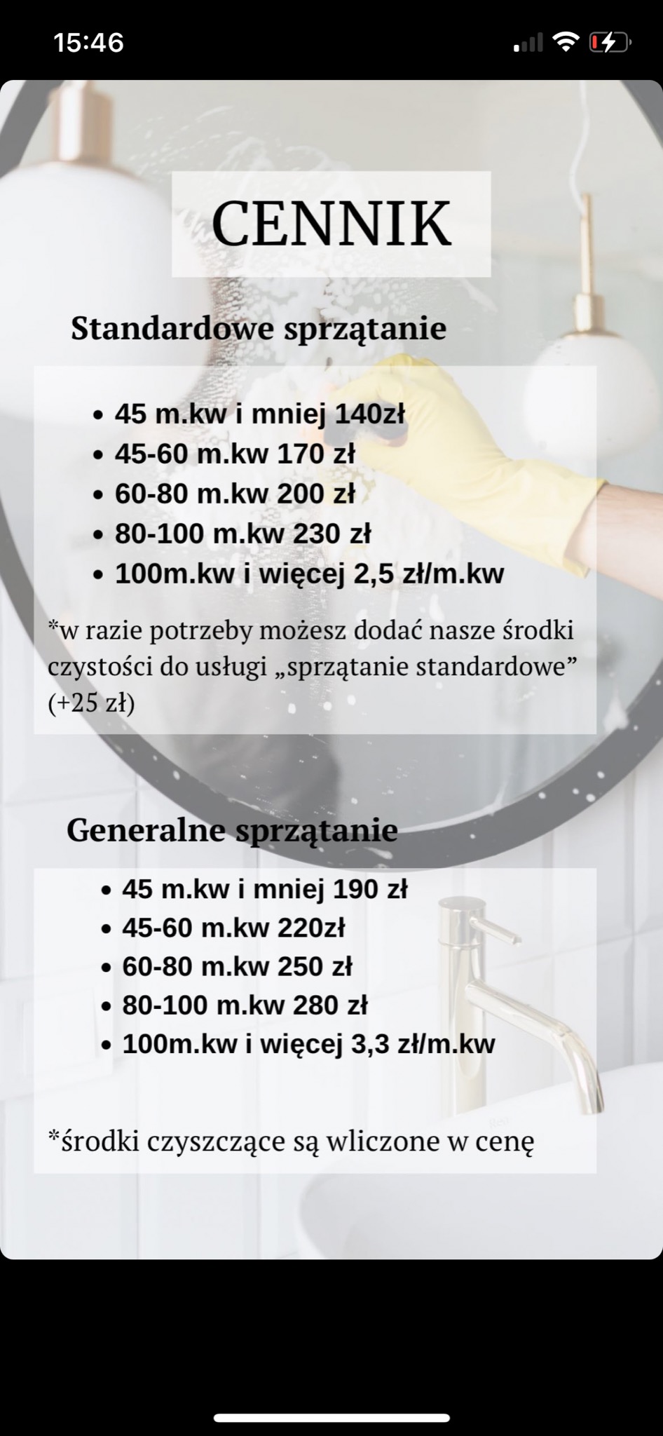 Cennik usług sprzątania standardowego i generalnego, z podziałem na metraż i cenę, na tle lustra i umywalki w łazience.