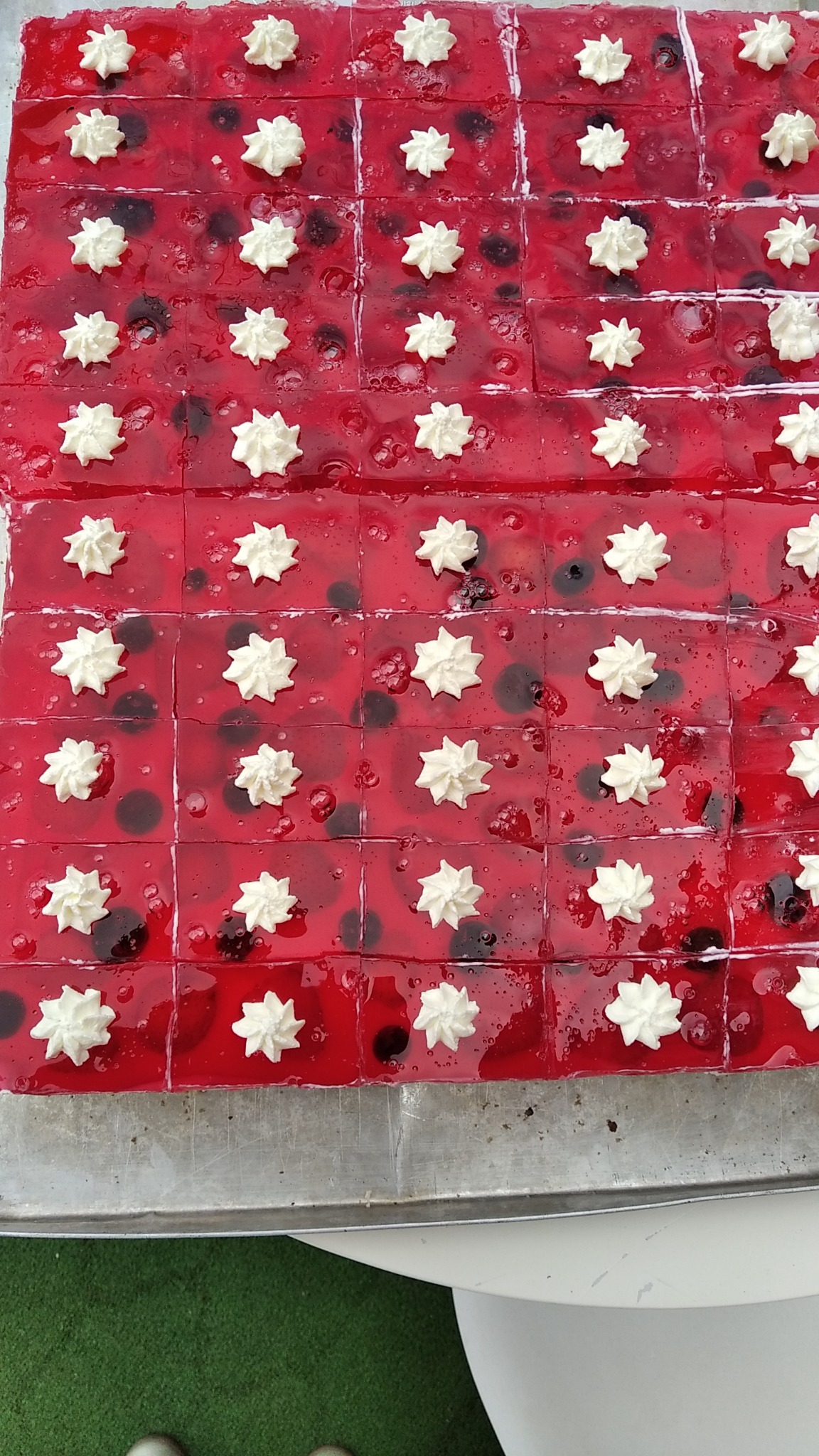 Ciasto z galaretką malinową