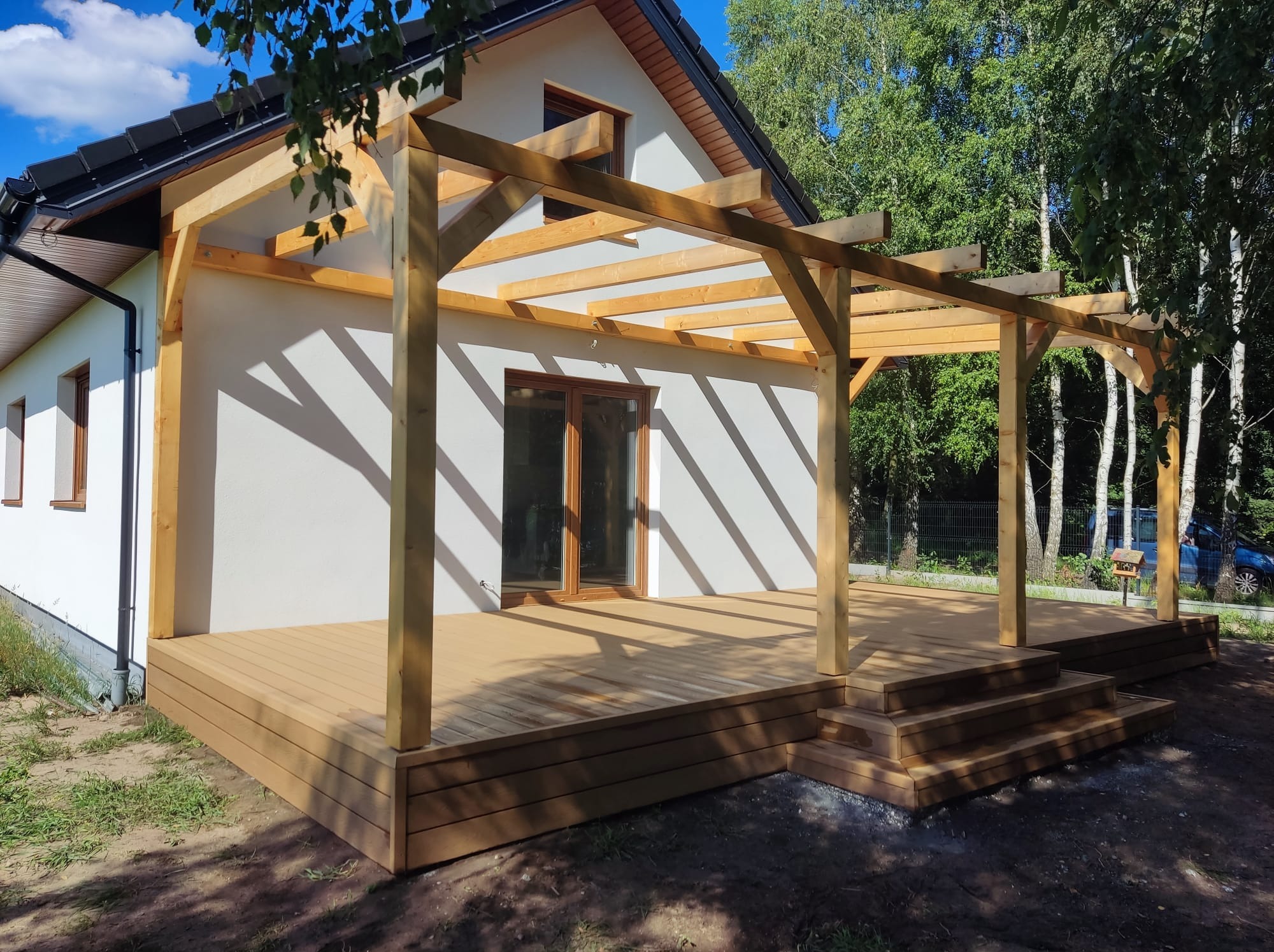 taras na stelażu aluminiowym wiata drewniana