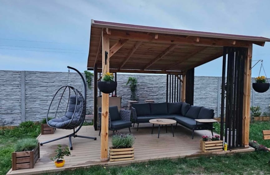 taras na wylewce betonowej wiata drewniana