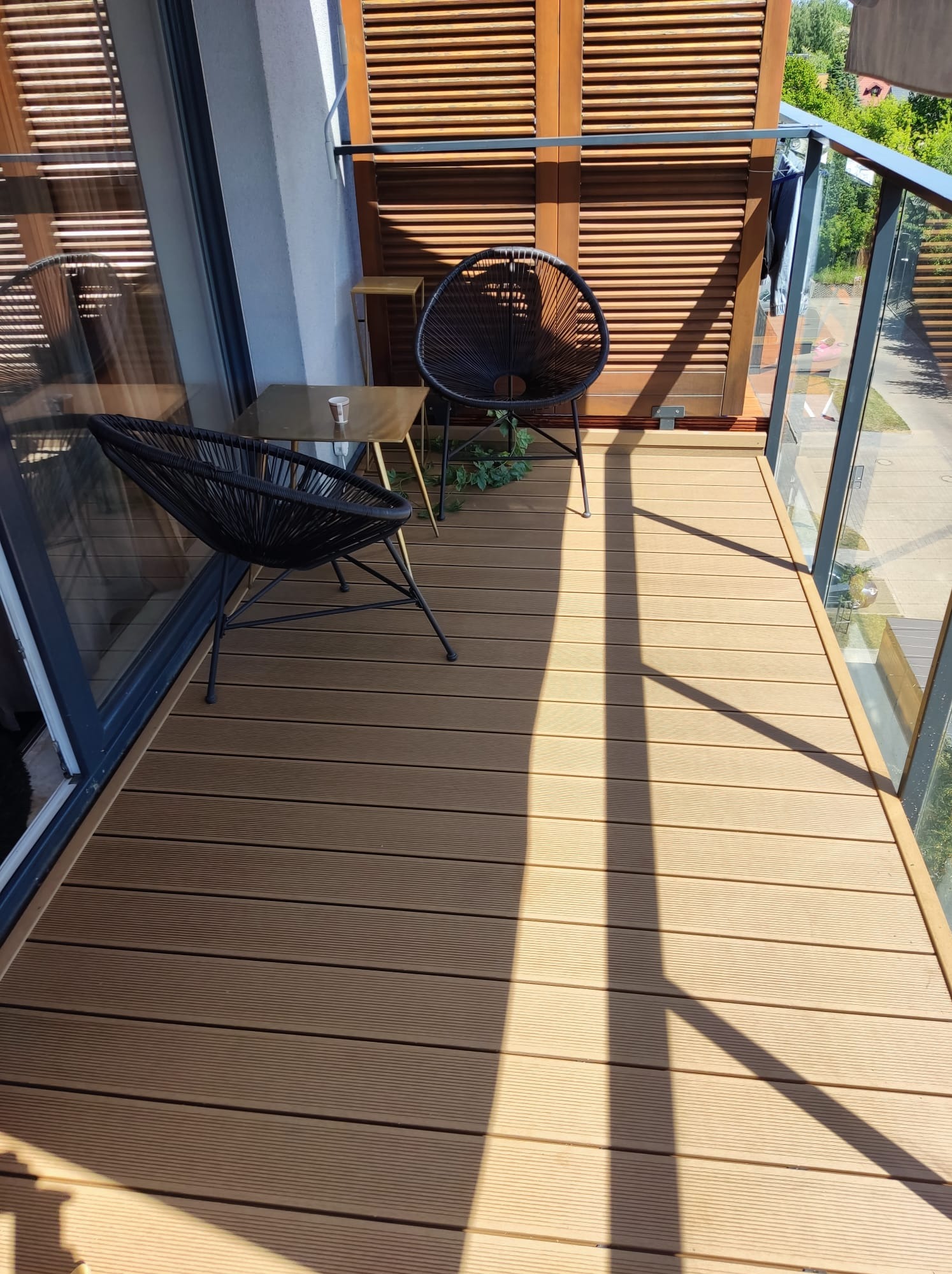 deski kompozytowe na balkonie