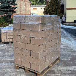 Brykiet Torfowy z Drewnem 970 kg pakowany w kartony po 12 kg w cenie 2440 zł brutto łącznie z dostawą. Przy odbiorze osobistym 2190 zł brutto. 
Wygodne w przechowywaniu, całe i jednolite kostki
