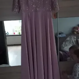 Sprzedam sukienkę na imprezę Rozmiar:48 Biust:110 W pasie :100