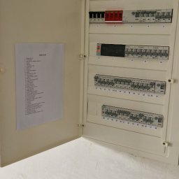 Montaż instalacji elektrycznych Radom