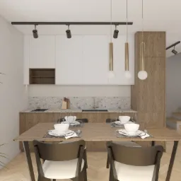 Wizualizacja nowoczesnej kuchni z jadalnią: drewniane szafki, białe fronty, marmurowy blat, stół z nakryciem dla czterech osób, oświetlenie punktowe i wiszące, roślina doniczkowa przy oknie...