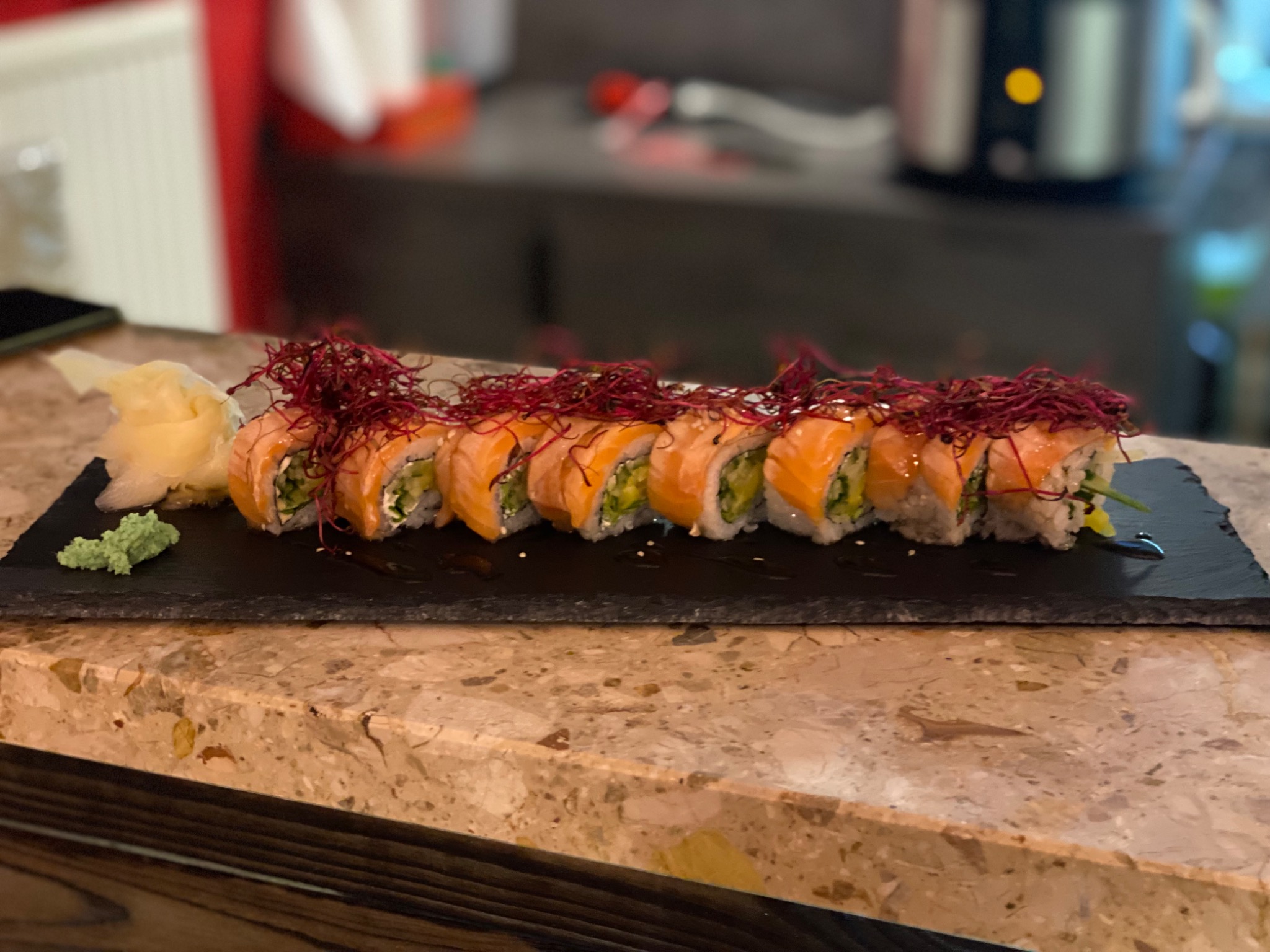 W naszej ofercie również niebanalne propozycje sushi :)