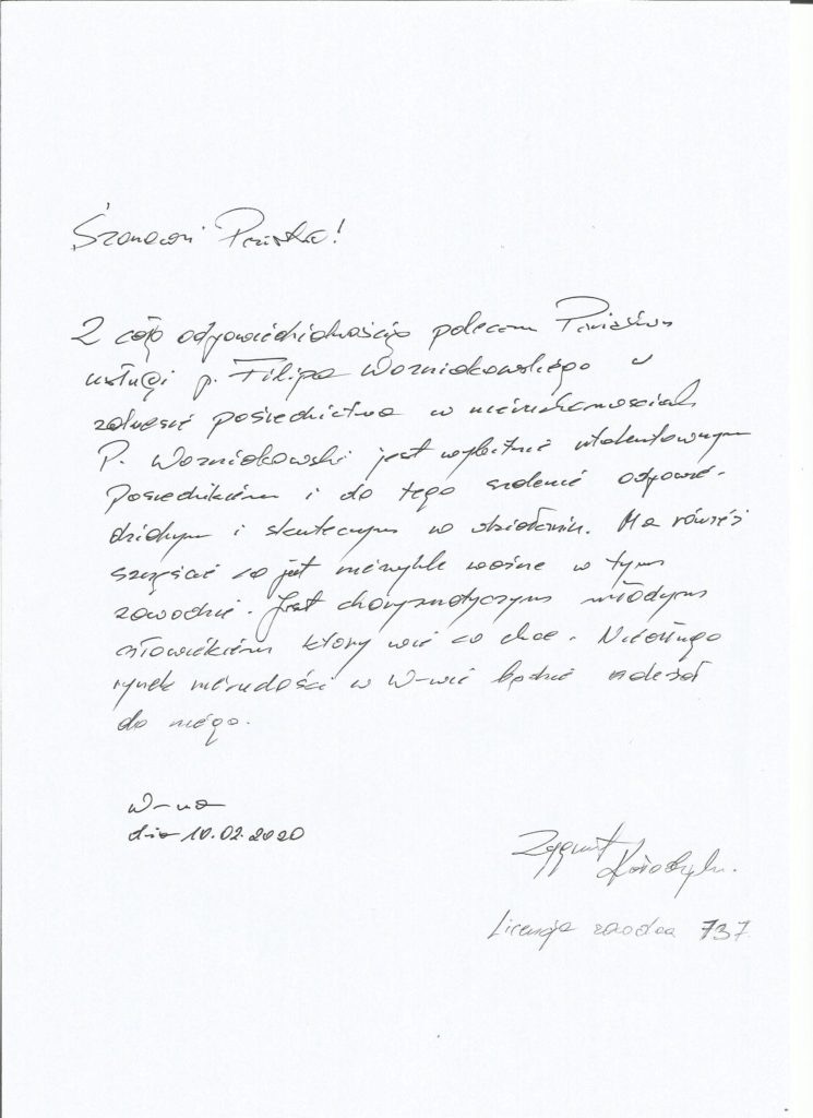 Skan rekomendacji napisanej odręcznie, z podpisem i numerem licencji pośrednika w obrocie nieruchomościami.