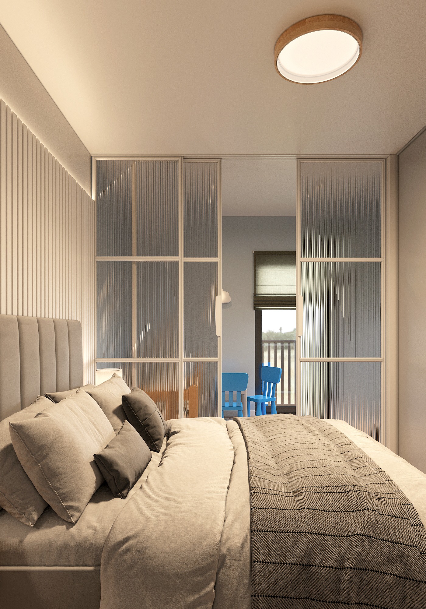 Sypialnia z łóżkiem w odcieniach beżu i szarości, z dekoracyjną ścianą z pionowymi listwami i przesuwnymi drzwiami z ryflowanego szkła, przez które widać fragment pokoju dziecięcego z niebieskimi...