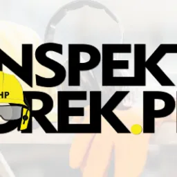 Grafika z żółtym kaskiem BHP i napisami INSPEKT REK.PL na rozmytym tle z kaskiem, słuchawkami i rękawicami ochronnymi.