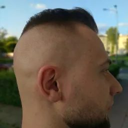 Barber Bartek zaprasza ,,będzie Pan zadowolony ,,