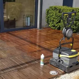 Renowacja tarasu. Mycie i olejowanie.