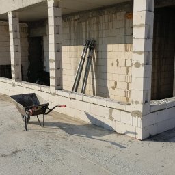 Мы построили за 2года около ,4000м2 стен.