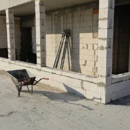 Мы построили за 2года около ,4000м2 стен.