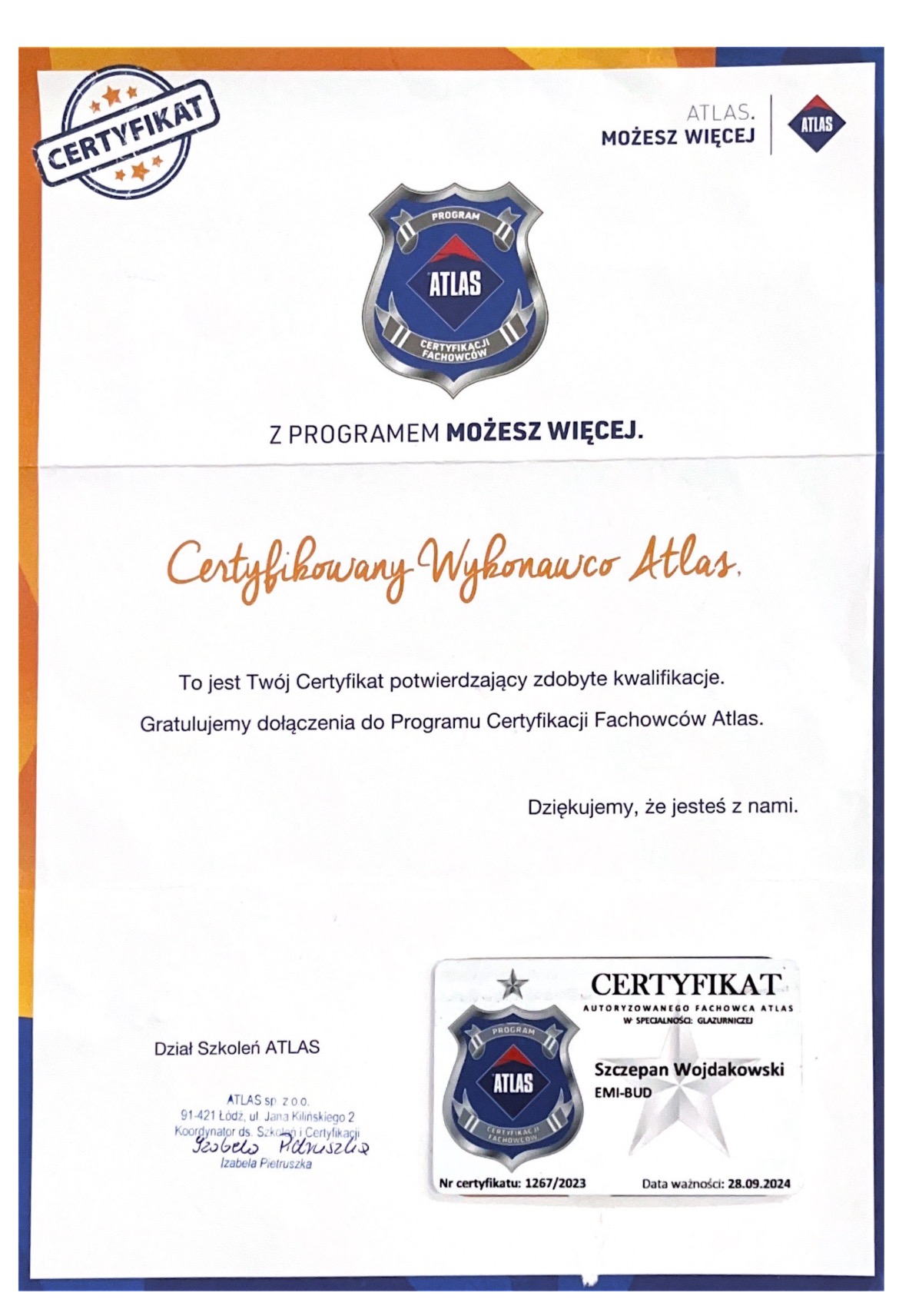 Skan certyfikatu 'Certyfikowany Wykonawca Atlas' dla specjalności glazurniczej, potwierdzający kwalifikacje, z logotypem Atlas i danymi firmy Szczepan Wojdakowski EMI-BUD.