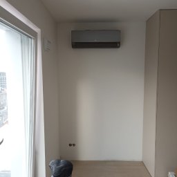 Montaż układu VRF LG, jednostki wewnętrzne Artcool Black Mirror