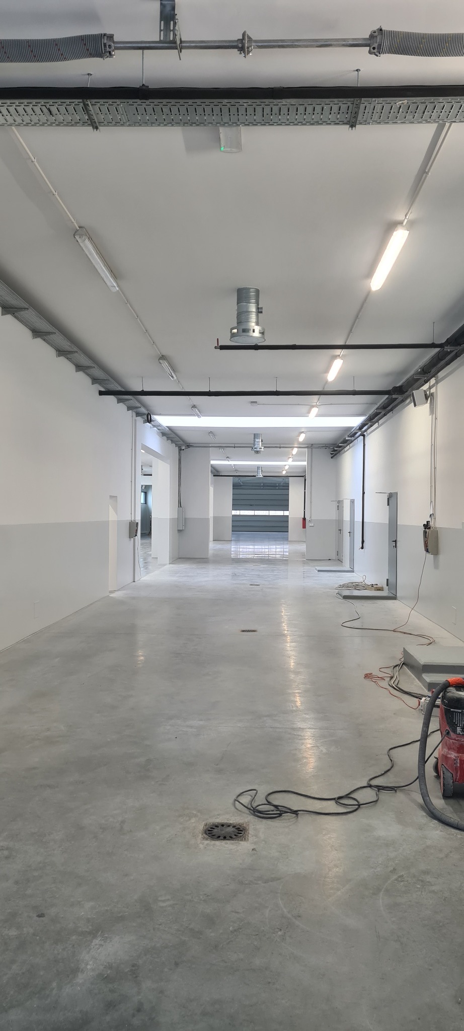 Instalacją ektryczna hali