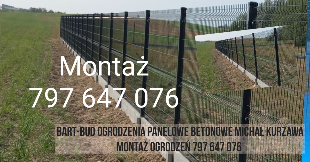 Długi, czarny, panelowy płot z podmurówką betonową biegnący wzdłuż łąki, widoczny z lekkiej perspektywy bocznej. Na zdjęciu widoczna nakładka graficzna z tekstem reklamowym.