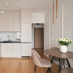 Patryk Zacharek - Sufit Napinany w Łazience Iwiny