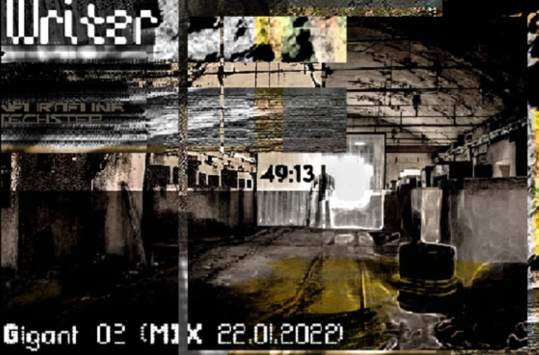 Abstrakcyjna kompozycja graficzna z elementami zdjęcia opuszczonego wnętrza, tekstem 'Writer', 'Gigant 02 (M1X 22.01.2022)' i cyframi '49:13', utrzymana w ciemnej tonacji z żółtymi akcentami.