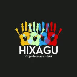 Logo firmy HIXAGU z kolorowymi odciskami dłoni i napisem 'Projektowanie i druk' na czarnym tle.