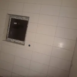 Płytki sanitarne montaż