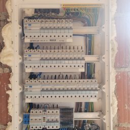 Usługi Elektryczne Krystian Tokarczyk - Świetny Przegląd Elektryczny Domu Nowy Sącz