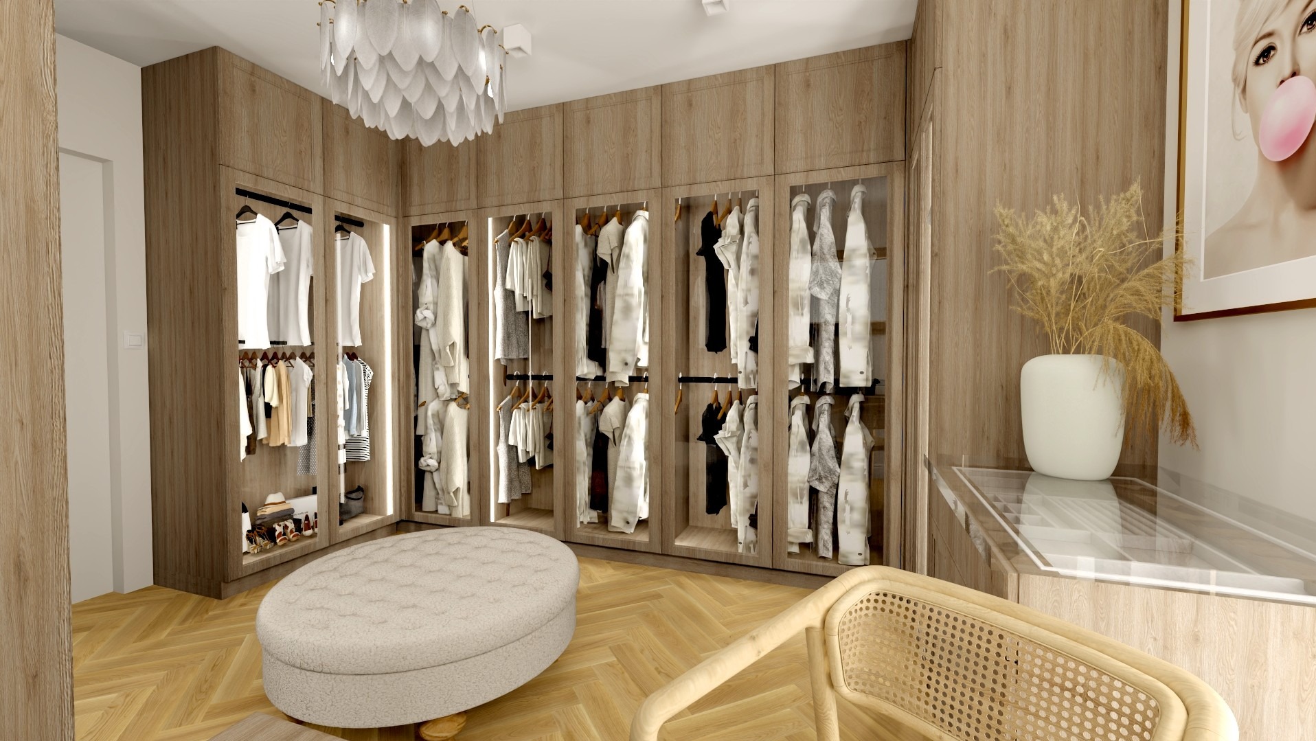 Projekt garderoby z oświetleniem LED, drewnianymi frontami i pufą. Wnętrze dopełnia fotel z rattanu i dekoracje. Aranżacja w jasnych, naturalnych barwach.