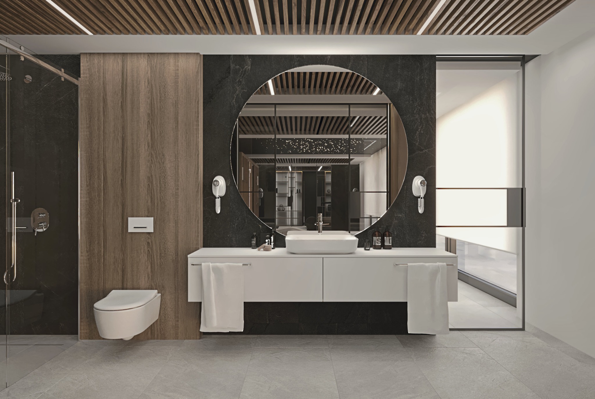 Nowoczesna łazienka z okrągłym lustrem, drewnianym sufitem lamelowym, kabiną prysznicową typu walk-in i wiszącą toaletą.
