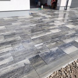 Układanie kostki brukowej Tęgoborze 4