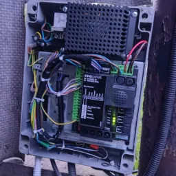 Centrala sterująca napędem do bramy