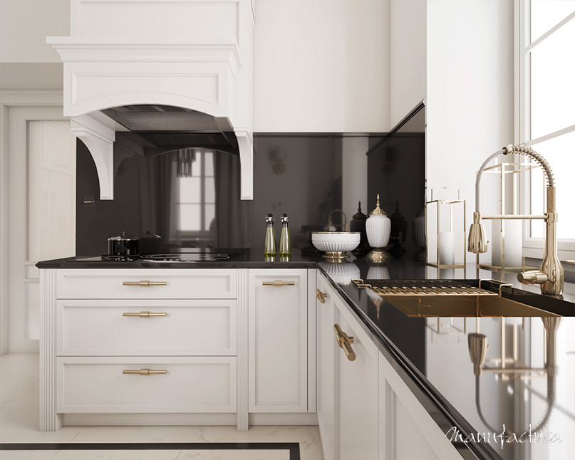 Elegancka kuchnia w stylu klasycznym: białe szafki z złotymi uchwytami, czarny blat i backsplash, ozdobny okap i złota armatura, w tle widoczne dekoracyjne naczynia.
