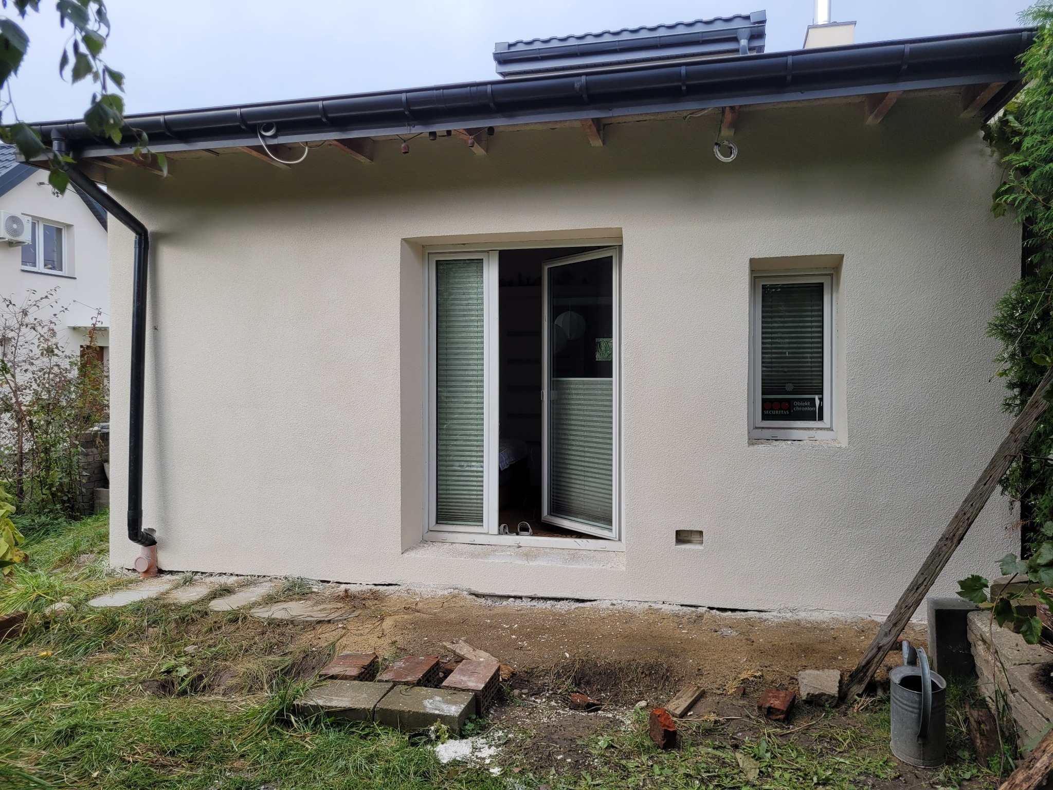 Docieplenie elewacji.