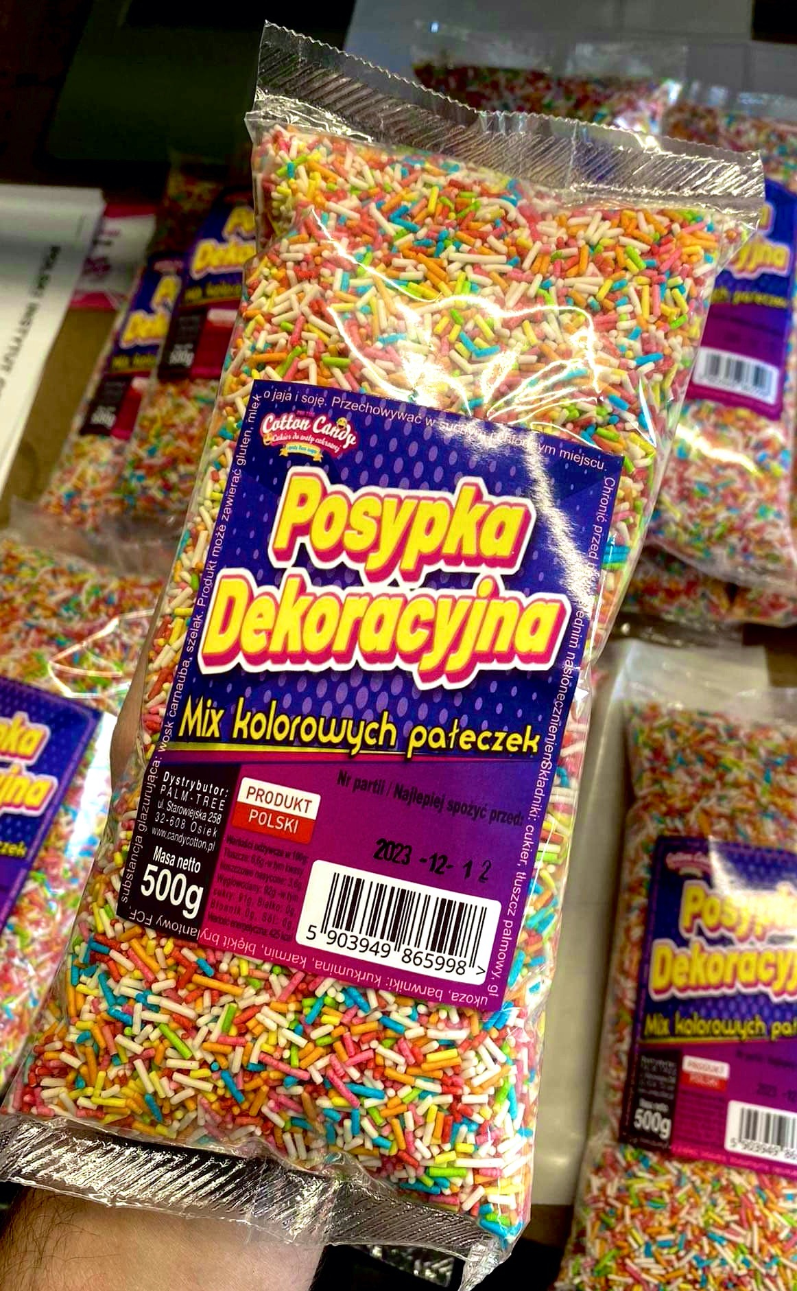 Pakowanie posypki spożywczej w saszetki 500g. w laminat barierowy.