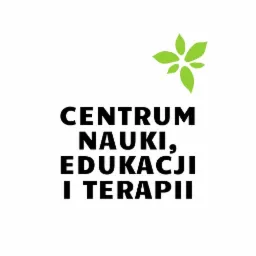 Logo Centrum Nauki, Edukacji i Terapii z zielonym symbolem liści powyżej nazwy, czcionka bezszeryfowa na białym tle.
