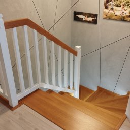 Usługi Stolarskie Paweł Żegociński - schody barwione Dąb + balustrada w stylu klasycznym