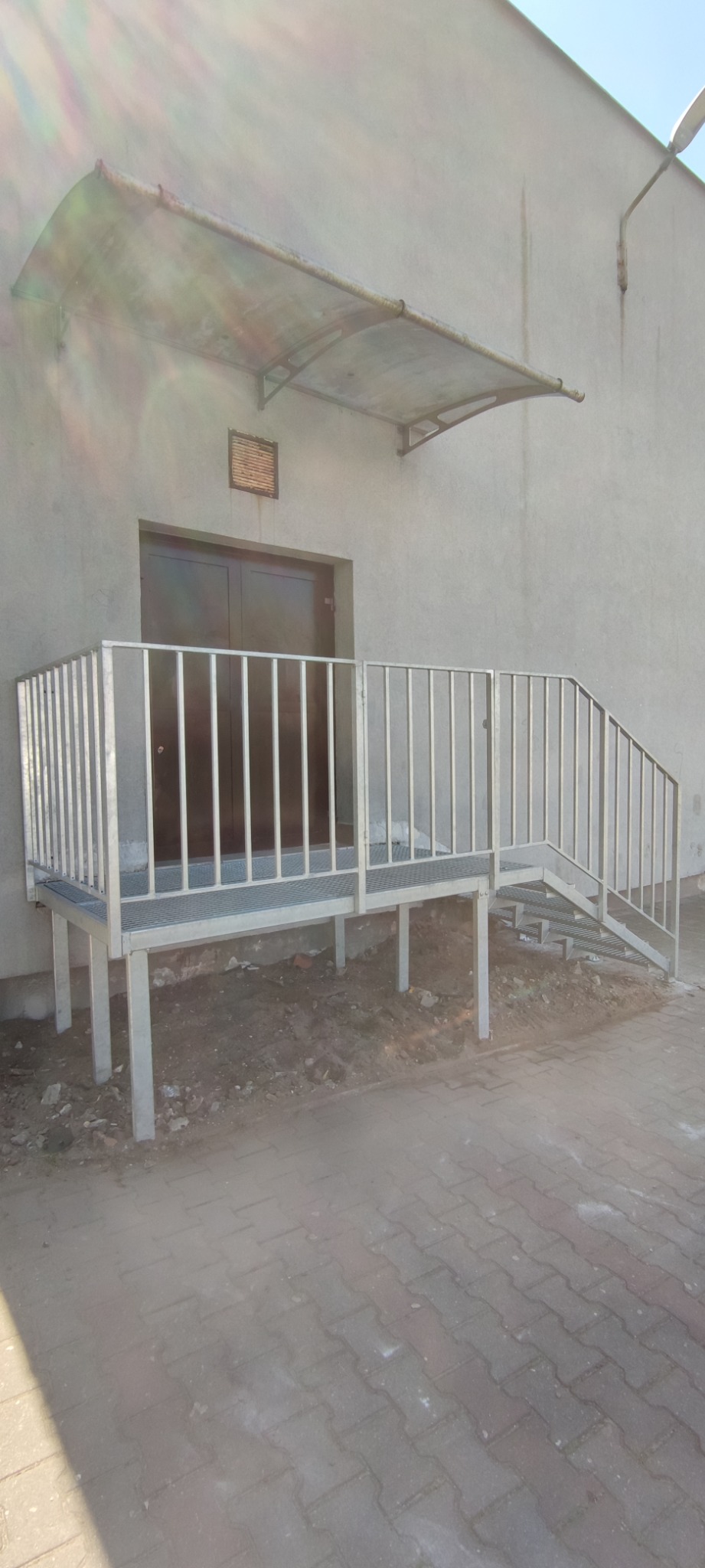 Schody stalowe przemysłowego z krata wema