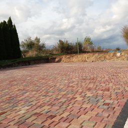 Układanie kostki brukowej Lwówek 4